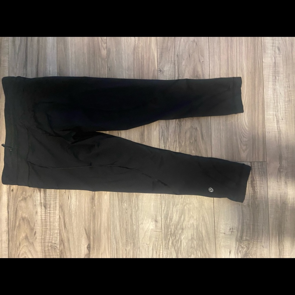 Lululemon 🍋 - Picture 3 of 5